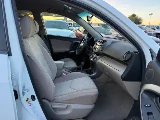 Toyota RAV4 2008 4x4 Base 4dr SUV