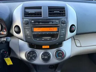 Toyota RAV4 2008 4x4 Base 4dr SUV