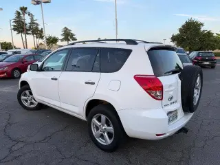 Toyota RAV4 2008 4x4 Base 4dr SUV