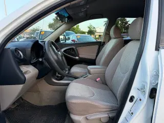 Toyota RAV4 2008 4x4 Base 4dr SUV