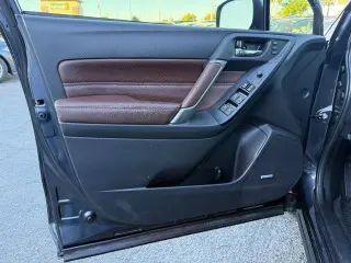 Subaru Forester 2017 AWD 2.5i Touring 4dr Wagon
