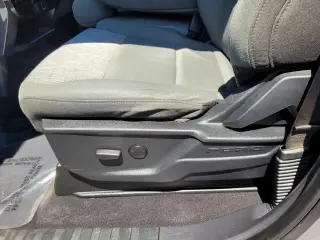 Ford F-150 2023 4x4 Platinum 4dr SuperCrew 5.5 ft. SB