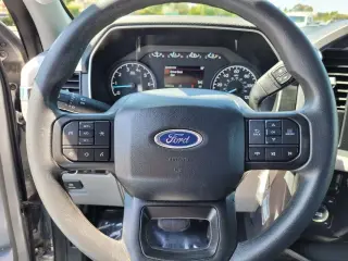 Ford F-150 2023 4x4 Platinum 4dr SuperCrew 5.5 ft. SB