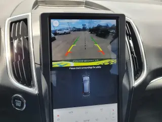 Ford Edge 2023 AWD Titanium 4dr Crossover
