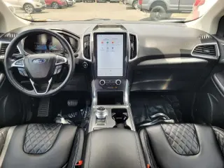 Ford Edge 2023 AWD Titanium 4dr Crossover