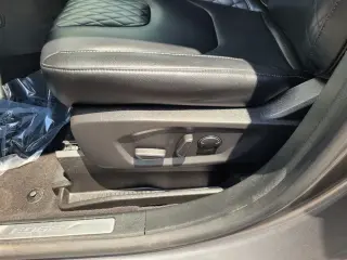 Ford Edge 2023 AWD Titanium 4dr Crossover