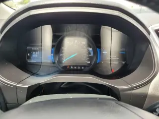 Ford Edge 2023 AWD Titanium 4dr Crossover