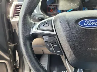 Ford Edge 2023 AWD Titanium 4dr Crossover