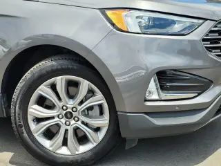 Ford Edge 2023 AWD Titanium 4dr Crossover