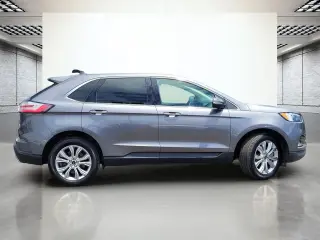 Ford Edge 2023 AWD Titanium 4dr Crossover