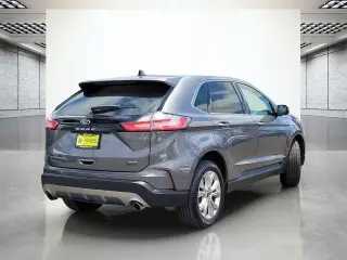 Ford Edge 2023 AWD Titanium 4dr Crossover