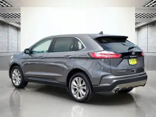 Ford Edge 2023 AWD Titanium 4dr Crossover