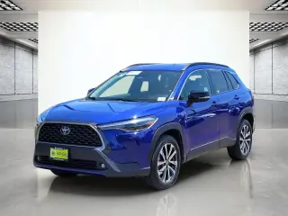 Toyota Corolla Cross 2025 XLE 4dr Crossover