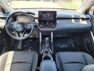 Toyota Corolla Cross 2025 XLE 4dr Crossover