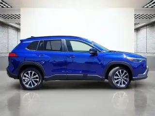Toyota Corolla Cross 2025 XLE 4dr Crossover