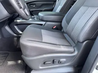 Nissan Titan 2023 4x2 Platinum Reserve 4dr Crew Cab 5.6 ft. SB