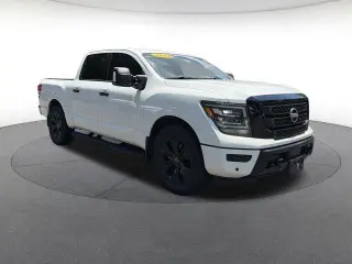 Nissan Titan 2023 4x2 Platinum Reserve 4dr Crew Cab 5.6 ft. SB
