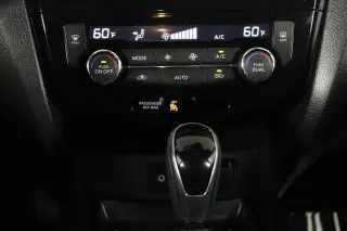 Nissan Rogue Sport 2020 SV 4dr Crossover