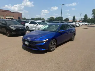 Hyundai ELANTRA Hybrid 2026 Limited 4dr Sedan
