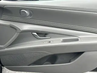 Hyundai ELANTRA 2023 SEL 4dr Sedan