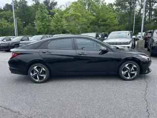 Hyundai ELANTRA 2023 SEL 4dr Sedan