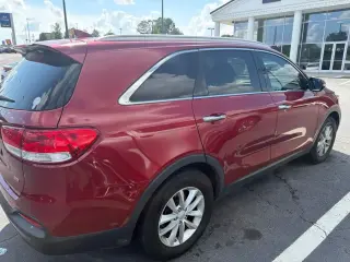 Kia Sorento 2018 LX 4dr SUV