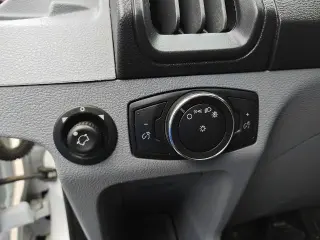 Ford Transit 2019 350 XL 3dr LWB Low Roof Passenger Van w/60/40 Passenger Side Doors