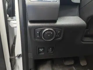 Ford F-150 2018 4x4 XLT 4dr SuperCrew 5.5 ft. SB