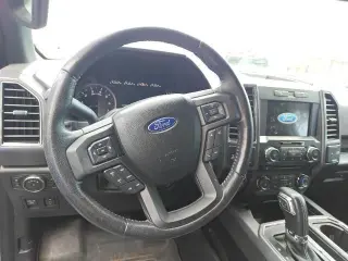 Ford F-150 2018 4x4 XLT 4dr SuperCrew 5.5 ft. SB