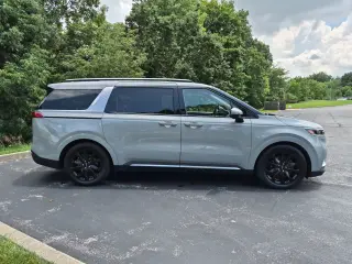 2023 Kia Carnival