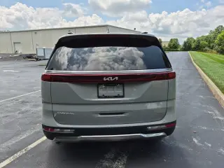 2023 Kia Carnival