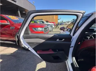 2023 Kia K5