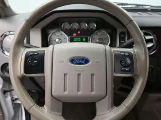 Ford F-350 Super Duty 2010 4x4 XL 4dr Crew Cab 8 ft. LB DRW Pickup