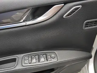 Maserati Ghibli 2017 4dr Sedan