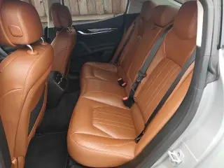 Maserati Ghibli 2017 4dr Sedan