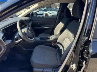 2025 Nissan Kicks
