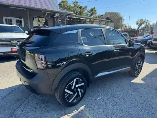 2025 Nissan Kicks