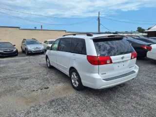 2006 Toyota Sienna