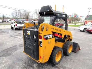 2017 CAT 226D