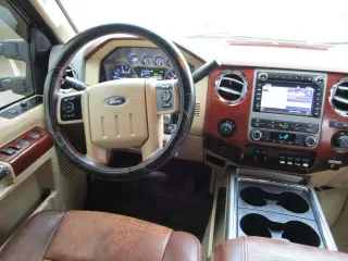 2011 FORD F250 SUPER DUTY CREW CAB