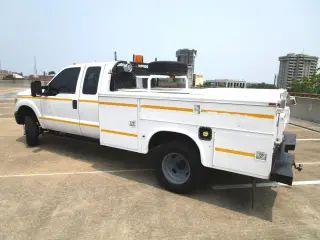 2013 FORD F350 SUPER DUTY SUPER CAB & CHASSIS