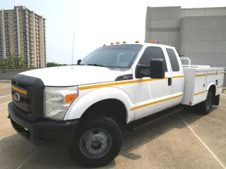 2013 FORD F350 SUPER DUTY SUPER CAB & CHASSIS