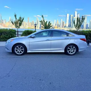 2014 HYUNDAI SONATA