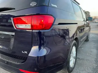 2018 KIA SEDONA