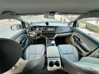 2018 KIA SEDONA