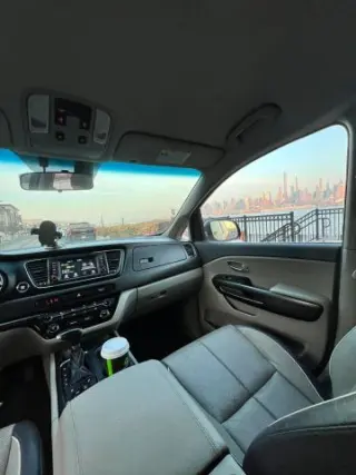 2018 KIA SEDONA
