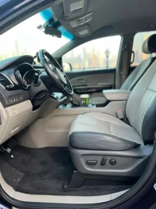 2018 KIA SEDONA