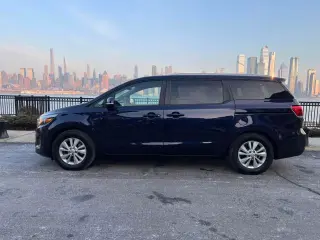 2018 KIA SEDONA