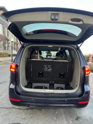 2018 KIA SEDONA