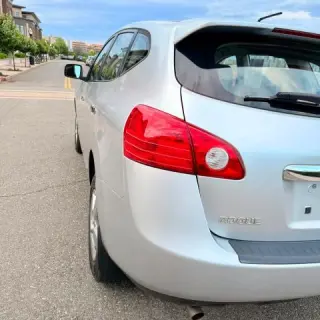2011 NISSAN ROGUE